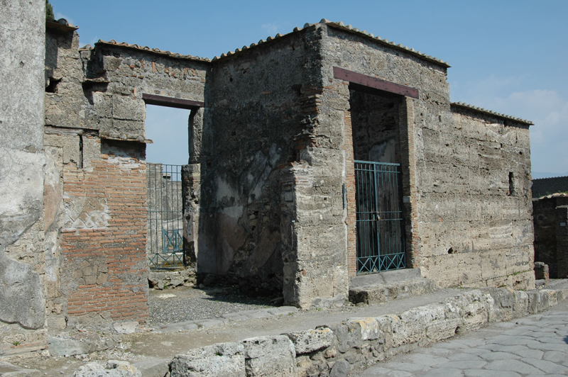 The frontage of the House of the Surgeon